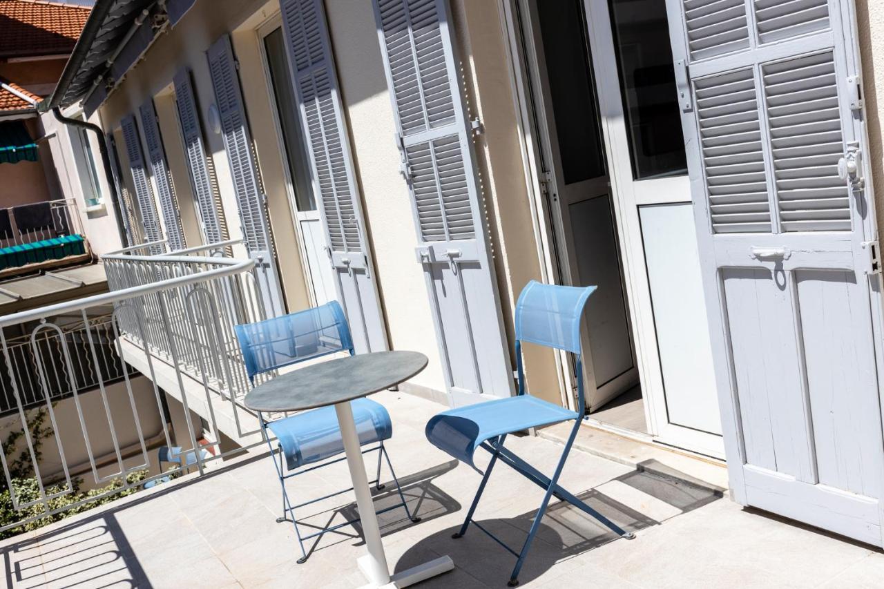 Appartements French Riviera Confidential Centre Ville Juan Les Pins Proche Des Plages Exterior foto