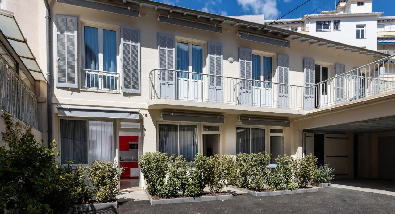 Appartements French Riviera Confidential Centre Ville Juan Les Pins Proche Des Plages Exterior foto